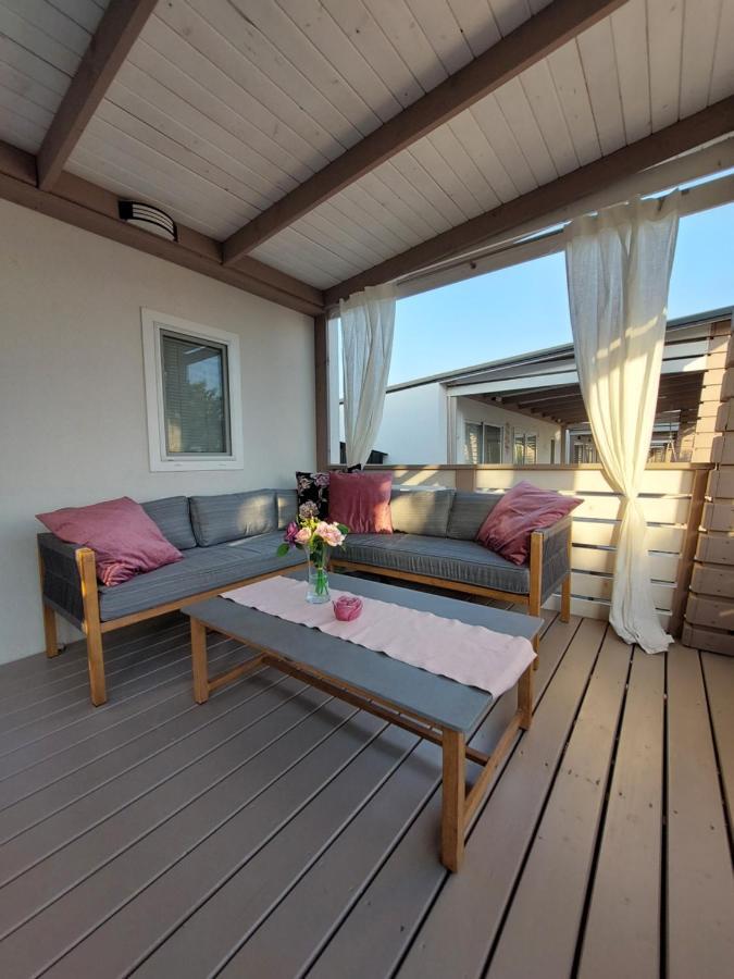 Mobile Home Whit Sea View Lavojesa Drage Esterno foto