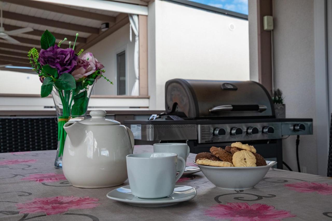 Mobile Home Whit Sea View Lavojesa Drage Esterno foto